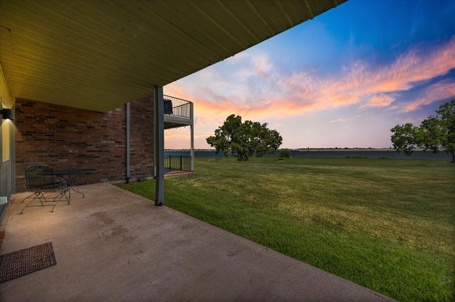 1910 Signal Ridge Place, Rockwall, TX 75032