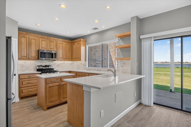 1910 Signal Ridge Place, Rockwall, TX 75032