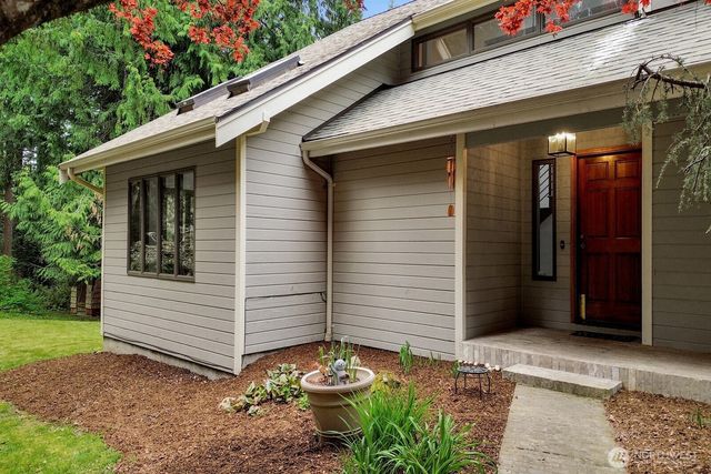1872 Governor Road, Bellingham, WA 98229