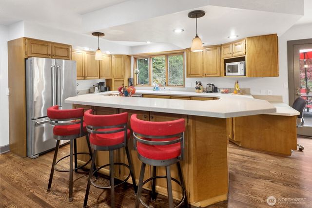 1872 Governor Road, Bellingham, WA 98229