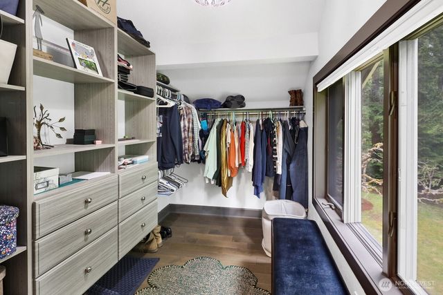 1872 Governor Road, Bellingham, WA 98229