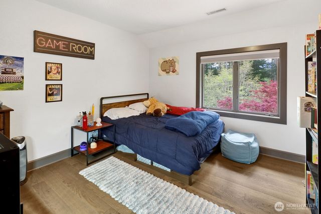 1872 Governor Road, Bellingham, WA 98229