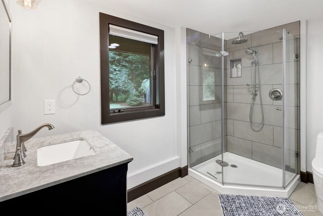 1872 Governor Road, Bellingham, WA 98229