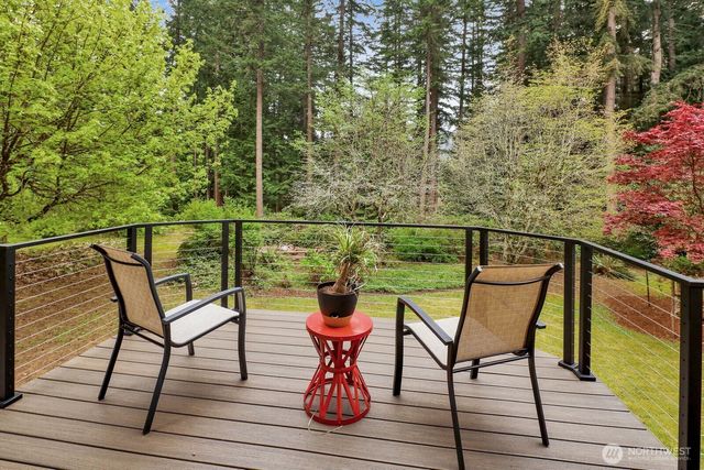 1872 Governor Road, Bellingham, WA 98229