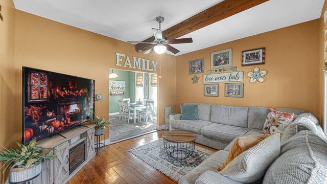 6263 Grand Boulevard, Hobart, IN 46342