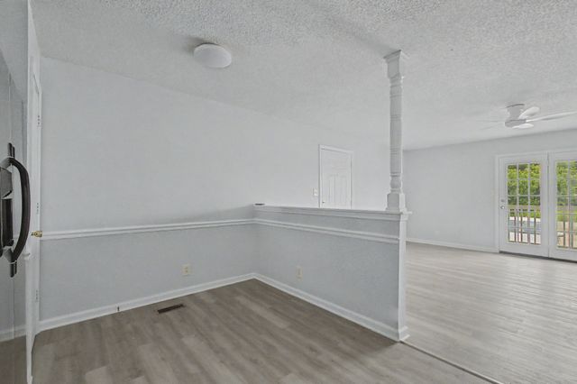 410 Jack Miller Blvd Apt A, Clarksville, TN 37042