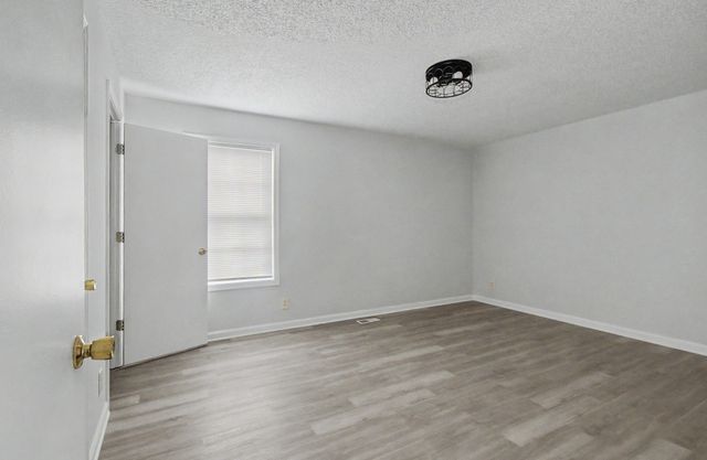 410 Jack Miller Blvd Apt A, Clarksville, TN 37042