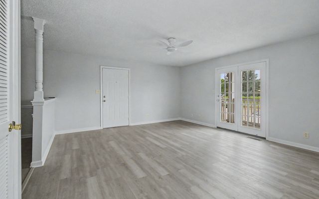 410 Jack Miller Blvd Apt A, Clarksville, TN 37042