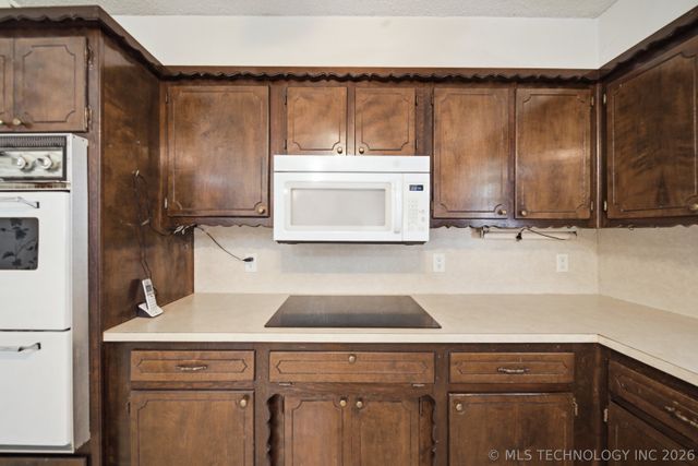 14037 S Glen Street, Glenpool, OK 74033