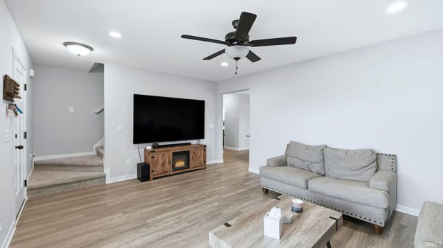 9589 Cappelli Way, Fort Wayne, IN 46825