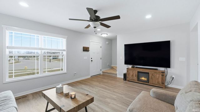 9589 Cappelli Way, Fort Wayne, IN 46825