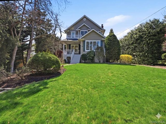 38 Westfield Drive, Centerport, NY 11721
