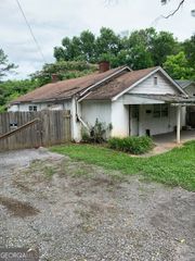 2712 Maple Road SE, Rome, GA 30161