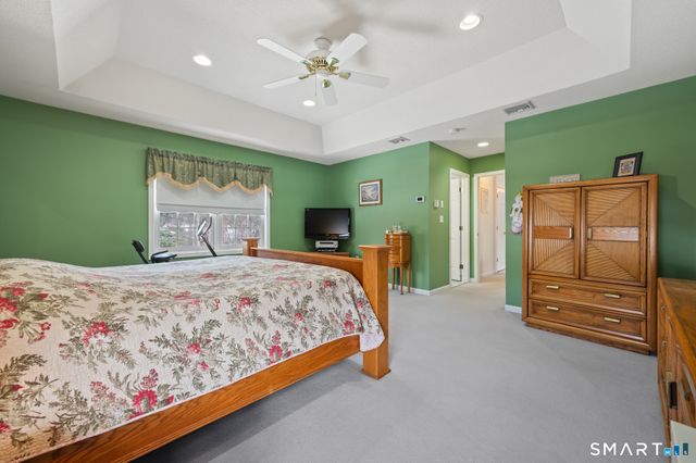 19 Woodside Way, Bristol, CT 06010