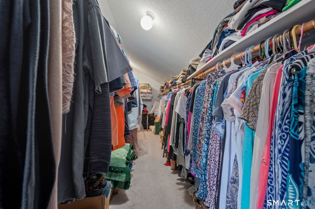 19 Woodside Way, Bristol, CT 06010