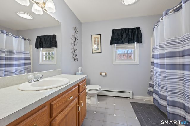 19 Woodside Way, Bristol, CT 06010