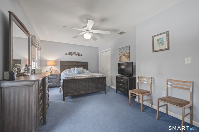 19 Woodside Way, Bristol, CT 06010