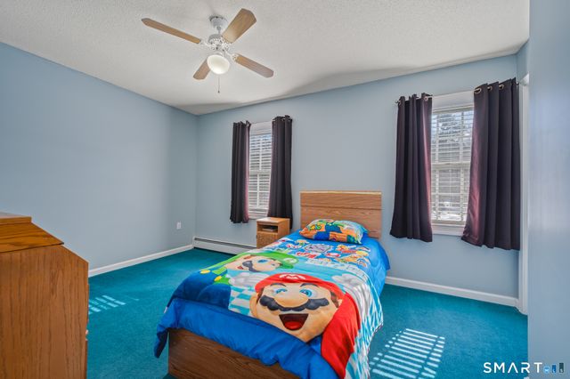 19 Woodside Way, Bristol, CT 06010