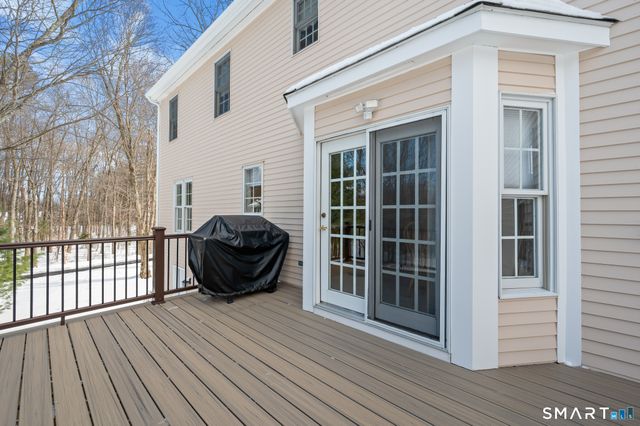 19 Woodside Way, Bristol, CT 06010