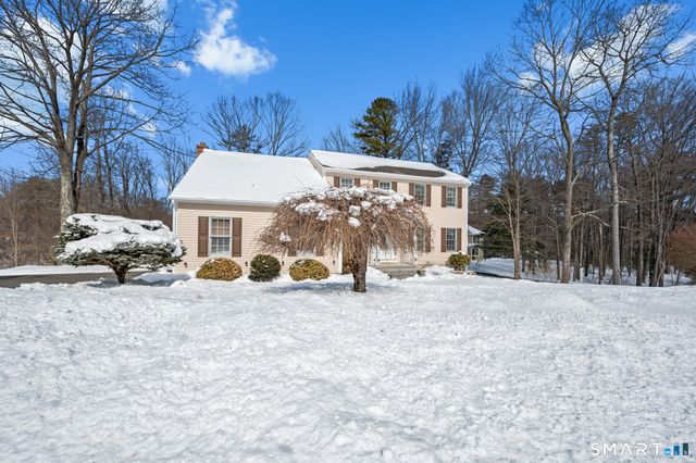 19 Woodside Way, Bristol, CT 06010