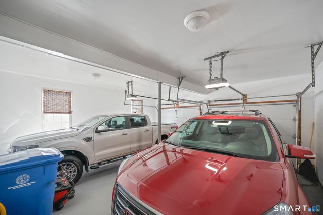 19 Woodside Way, Bristol, CT 06010