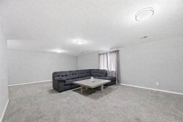 10109 W Haskell St, Wichita, KS 67209