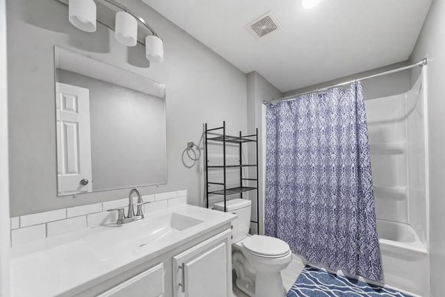 10109 W Haskell St, Wichita, KS 67209