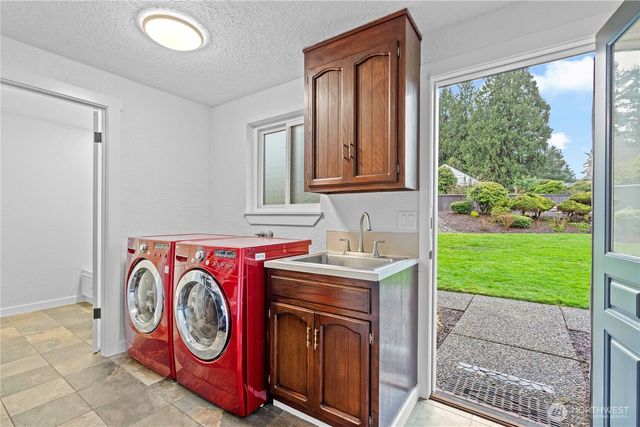 3005 SW 300th Place, Federal Way, WA 98023