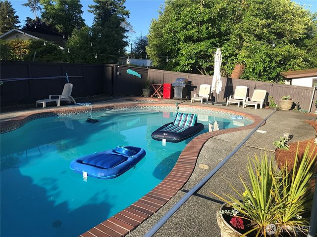 3005 SW 300th Place, Federal Way, WA 98023