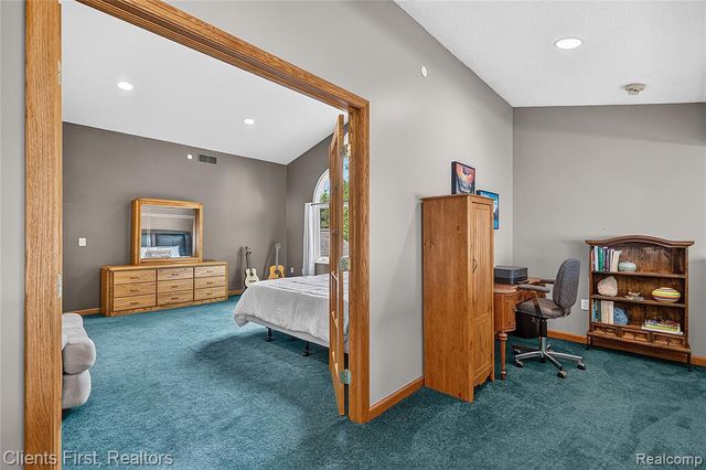 9022 Kingston Court, Pinckney, MI 48169