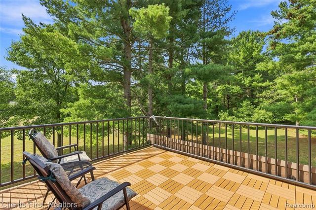 9022 Kingston Court, Pinckney, MI 48169
