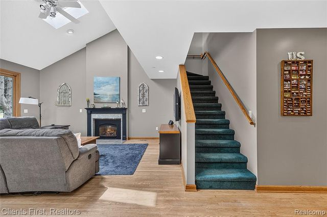 9022 Kingston Court, Pinckney, MI 48169