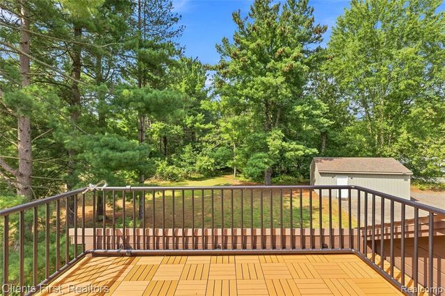 9022 Kingston Court, Pinckney, MI 48169
