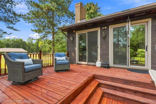 9022 Kingston Court, Pinckney, MI 48169