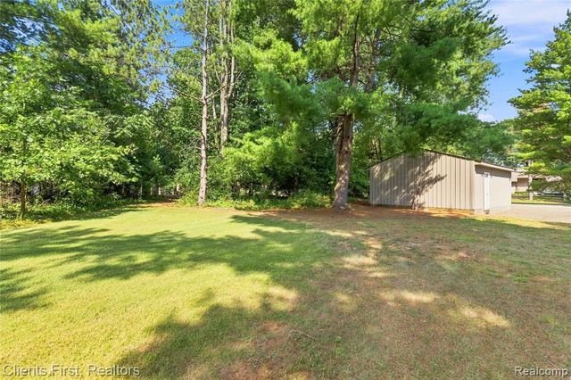 9022 Kingston Court, Pinckney, MI 48169