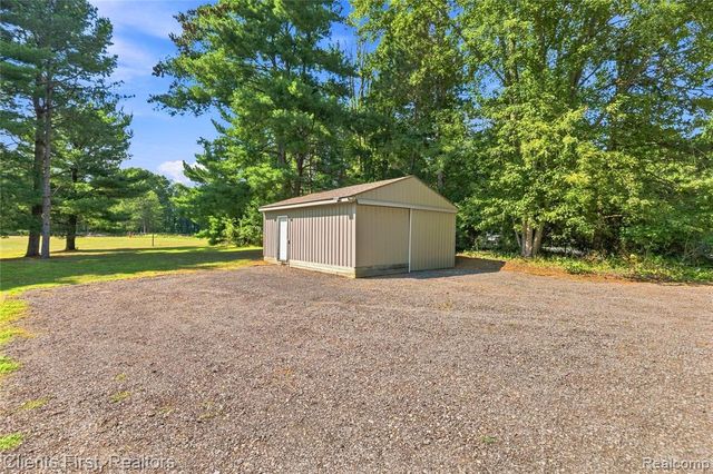 9022 Kingston Court, Pinckney, MI 48169