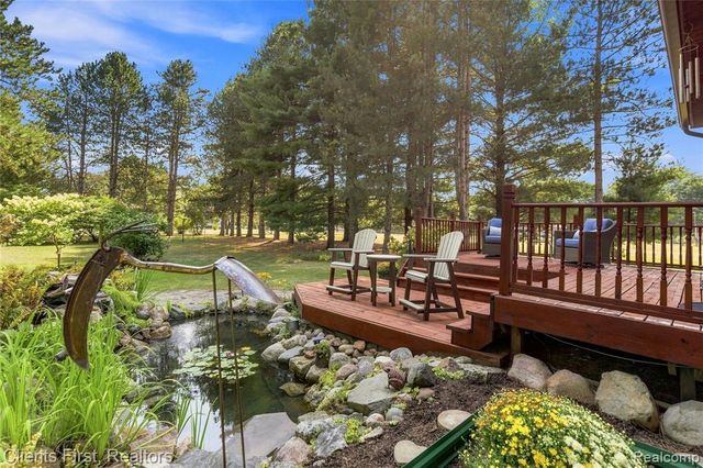 9022 Kingston Court, Pinckney, MI 48169