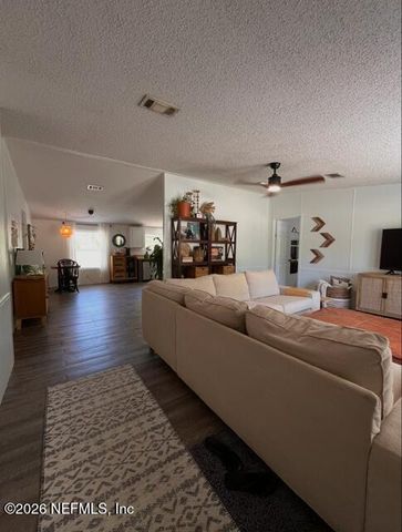 125 MELROSE LANDING Boulevard, Hawthorne, FL 32640