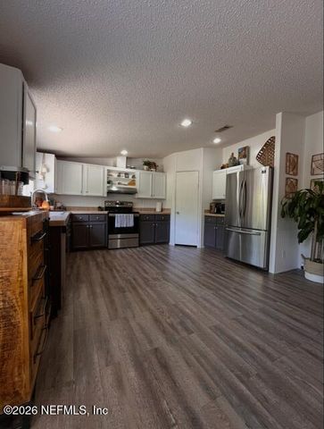 125 MELROSE LANDING Boulevard, Hawthorne, FL 32640