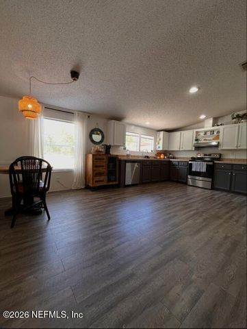 125 MELROSE LANDING Boulevard, Hawthorne, FL 32640