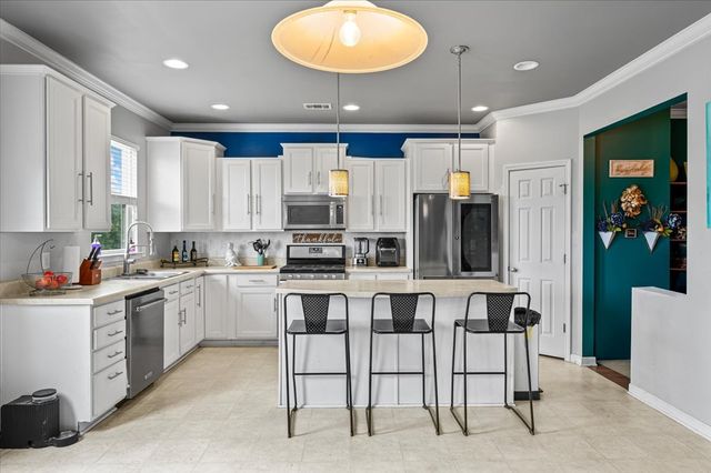 285 Gibson Dr, Lebanon, TN 37087