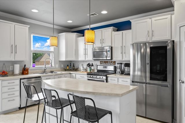 285 Gibson Dr, Lebanon, TN 37087