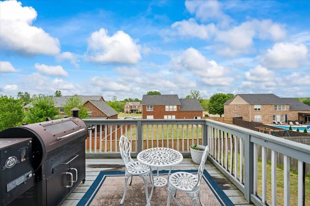 285 Gibson Dr, Lebanon, TN 37087