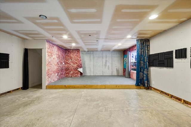 285 Gibson Dr, Lebanon, TN 37087