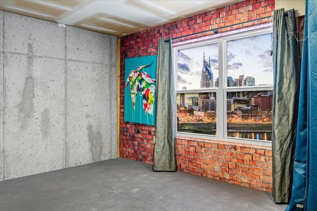 285 Gibson Dr, Lebanon, TN 37087