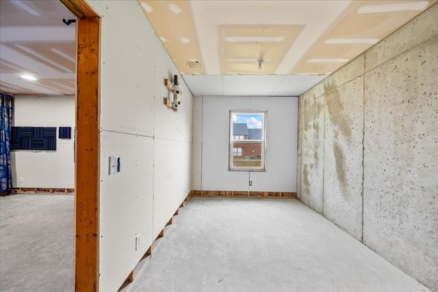 285 Gibson Dr, Lebanon, TN 37087