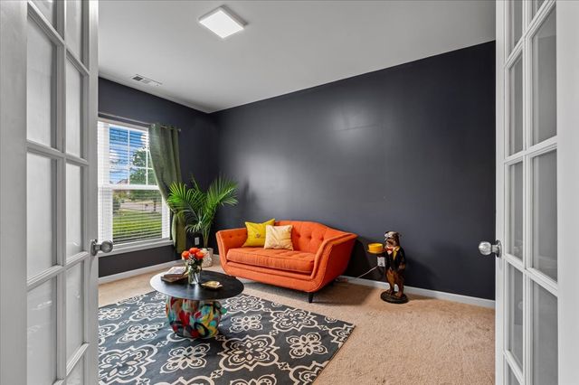 285 Gibson Dr, Lebanon, TN 37087