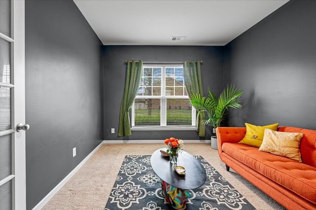 285 Gibson Dr, Lebanon, TN 37087