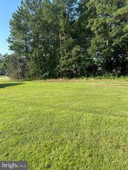 22453 MACARTHUR BLVD, Lexington Park, MD 20653