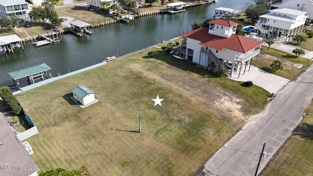 130 Elm Lane, Pass Christian, MS 39571